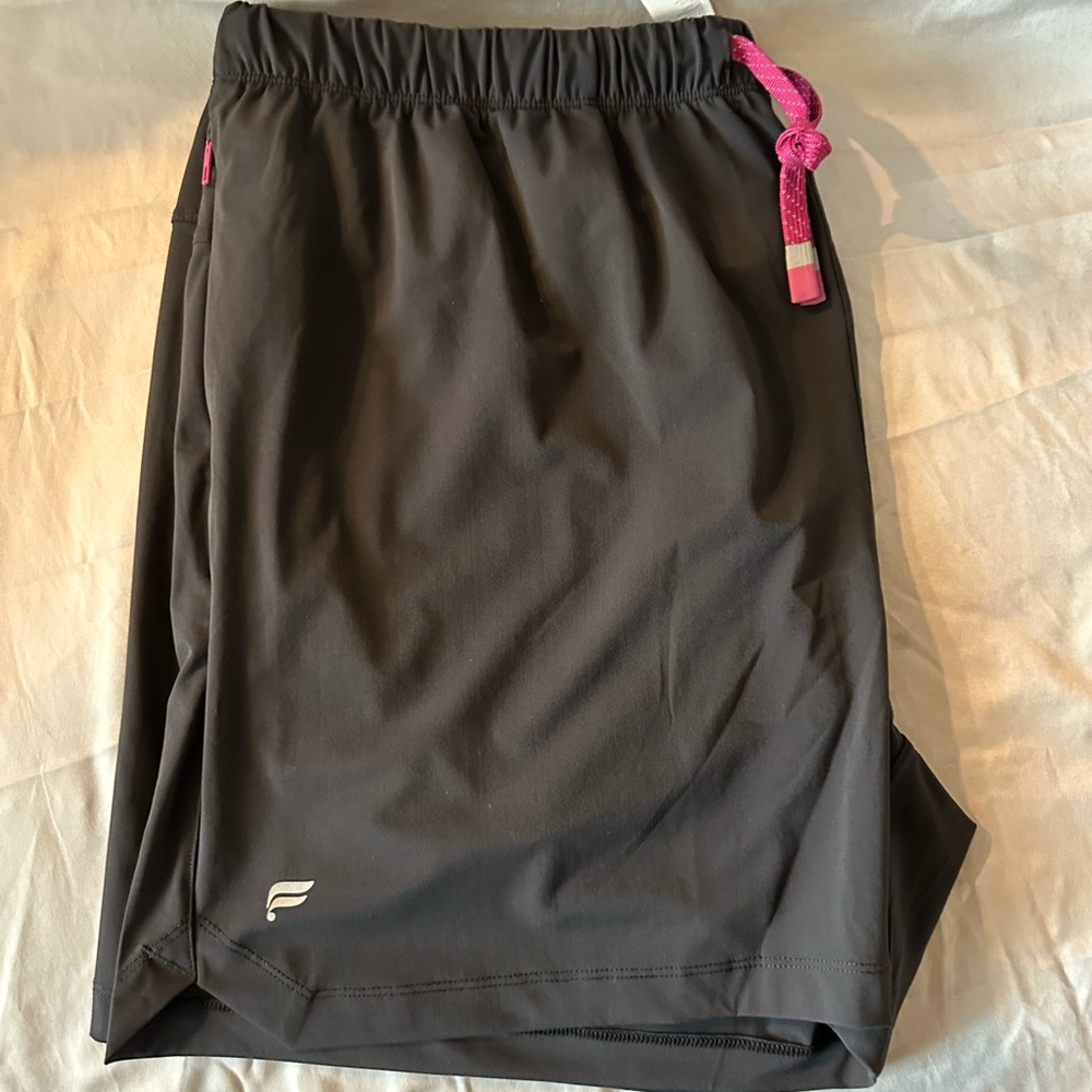 Fabletics 5”Black Short